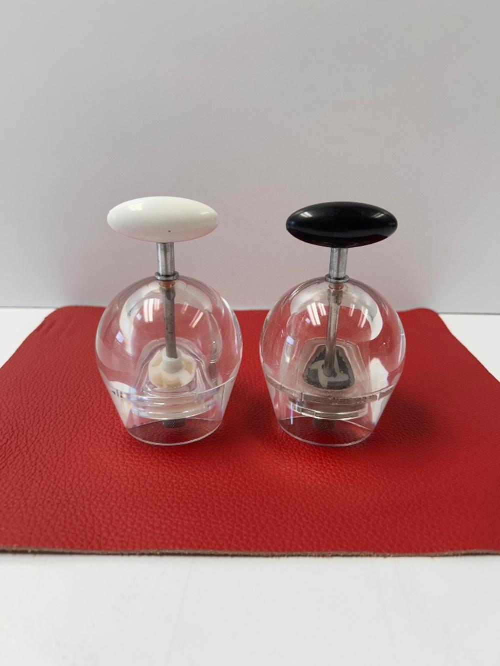 Vintage Bodum Peppino Salt & Pepper Grinders Danish Modern Acrylic Mill Set
